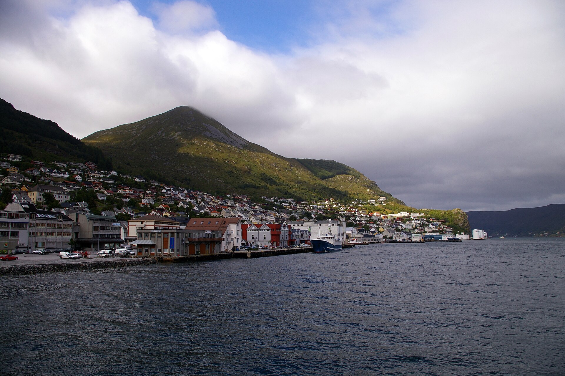 Måløy fishing port